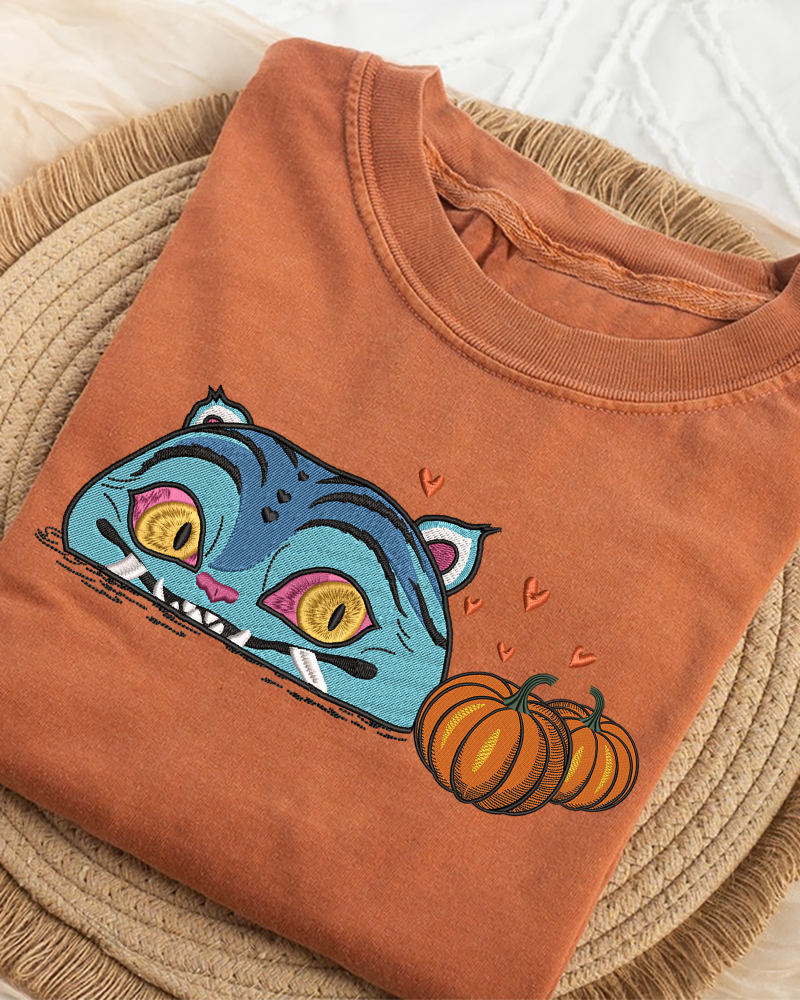 Blue Cat with Pumpkins Embroidered Sweatshirt – Cute Halloween Crewneck